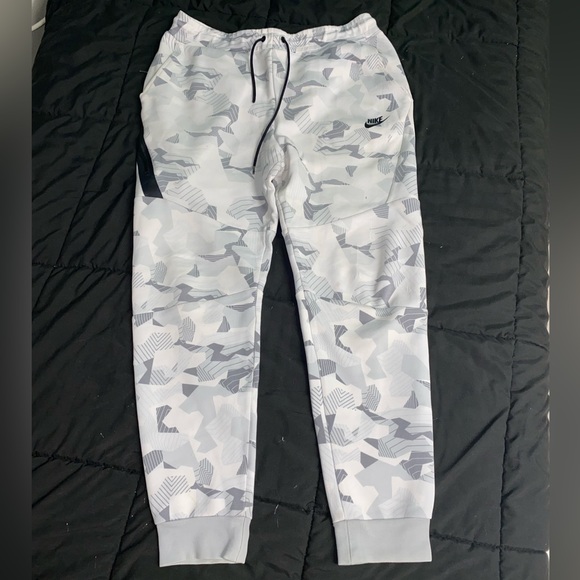 Nike | Pants | White Camo Nike Tech Fleece | Poshmark